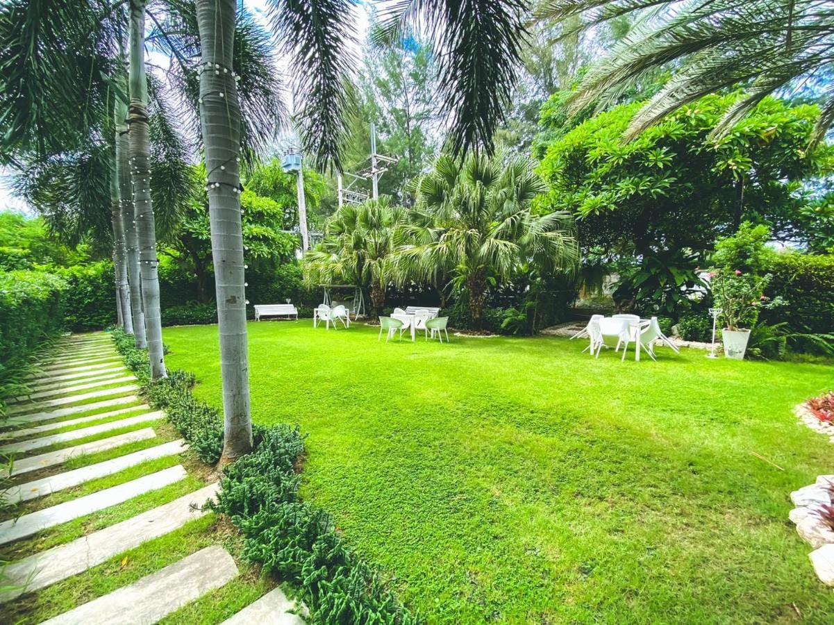 The Bihai Hua Hin Hotel Exterior photo